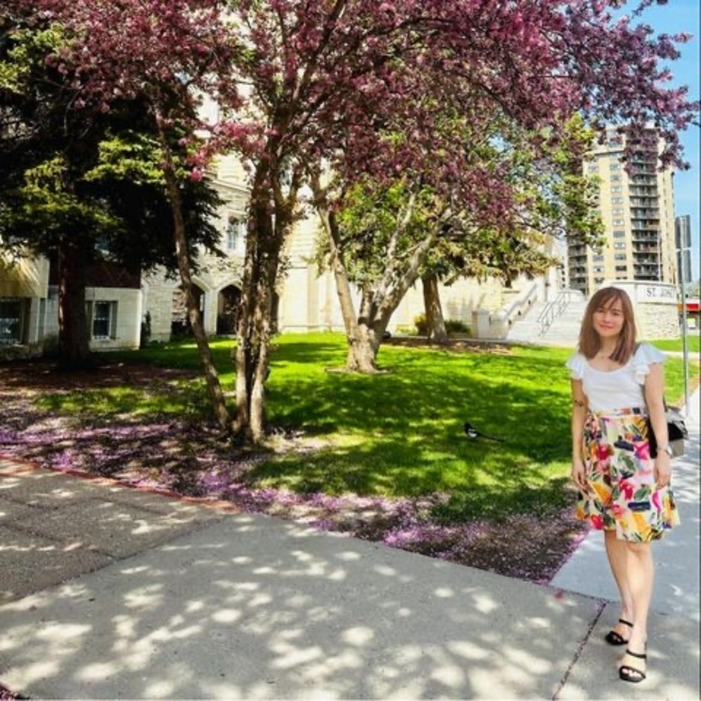 Meet your Posher, Yan